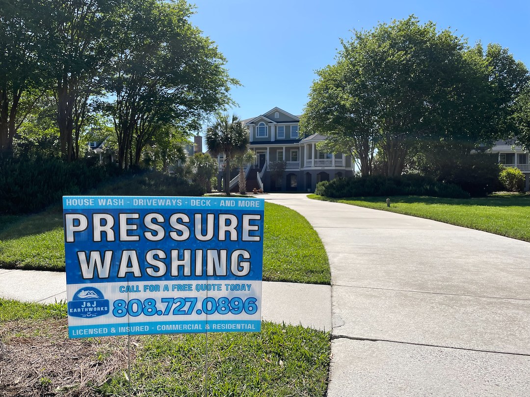 J&J Earthworks: Expert Driveway Cleaning in Rivertowne, Mount Pleasant, SC – Top-Rated Pressure Washing Service