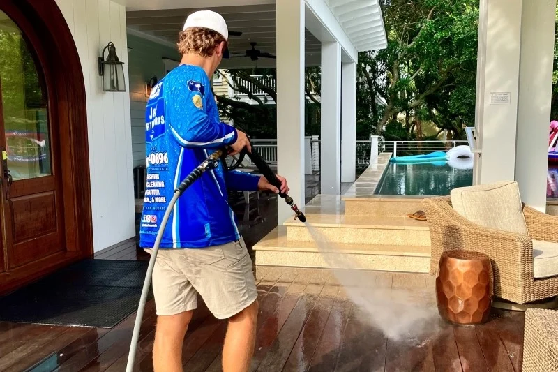 Pool Deck Cleaning